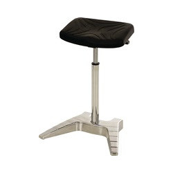 Assis debout, mousse polyuréthane intégrée, réglage de la hauteur d'assise 700-880 mm, aluminium poli avec roulettes de transport LOTZ